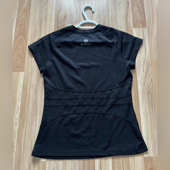 lululemon black t-shirt silverescent - Picture 2 of 10